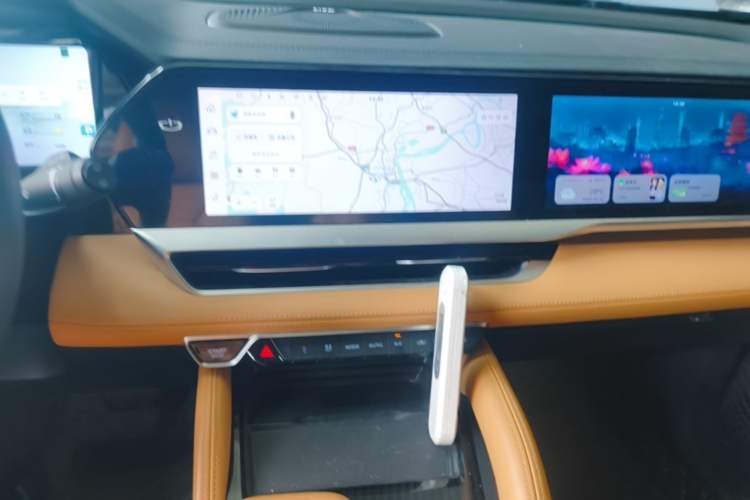 Used Geely Auto Monjaro L Extended Range Electric Version 2022 1.5T DHT Range-Extending Electric Flagship Edition Audio And AC Panel