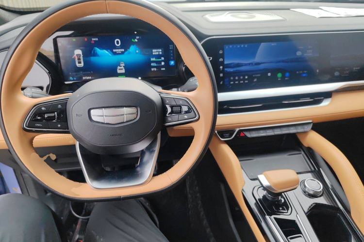 Used Geely Auto Monjaro L Extended Range Electric Version 2022 1.5T DHT Range-Extending Electric Flagship Edition Center Console
