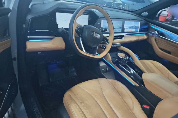 Used Geely Auto Monjaro L Extended Range Electric Version 2022 1.5T DHT Range-Extending Electric Supreme Edition Center Console