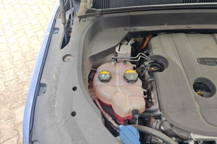 Used Geely Auto Monjaro L Extended Range Electric Version 2022 1.5T DHT Range-Extending Electric Flagship Edition Engine Bay Right