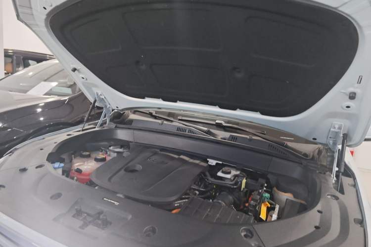Used Geely Auto Monjaro L Extended Range Electric Version 2022 1.5T DHT Range-Extending Electric Supreme Edition Engine Bay