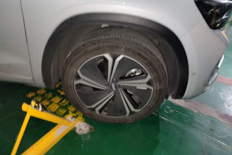 Used Geely Auto Monjaro L Extended Range Electric Version 2022 1.5T DHT Range-Extending Electric Flagship Edition Exterior 7