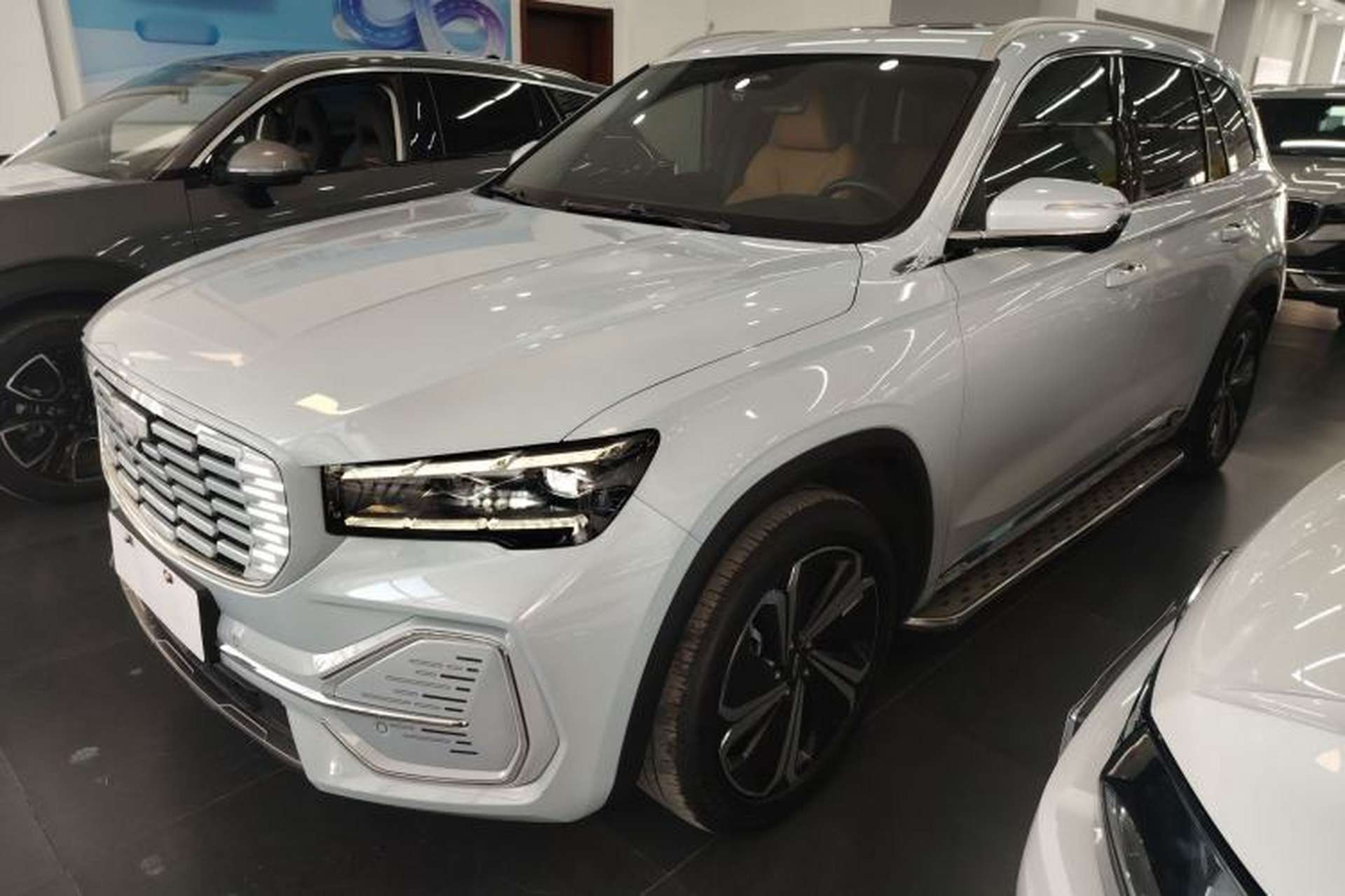 Used Geely Auto Monjaro L Extended Range Electric Version 2022 1.5T DHT Range-Extending Electric Supreme Edition Front Left 45 Deg