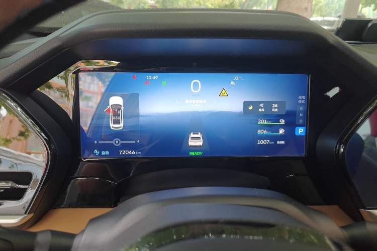 Used Geely Auto Monjaro L Extended Range Electric Version 2022 1.5T DHT Range-Extending Electric Supreme Edition Instrument Cluster
