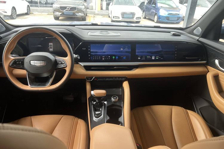 Used Geely Auto Monjaro L Extended Range Electric Version 2022 1.5T DHT Range-Extending Electric Flagship Edition Interior 1