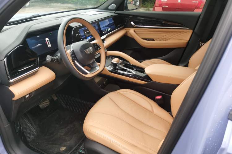 Used Geely Auto Monjaro L Extended Range Electric Version 2022 1.5T DHT Range-Extending Electric Flagship Edition Interior 5