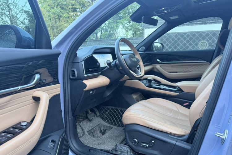 Used Geely Auto Monjaro L Extended Range Electric Version 2022 1.5T DHT Range-Extending Electric Flagship Edition Interior 5