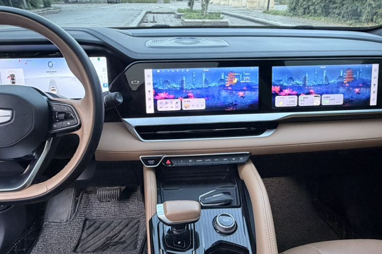 Used Geely Auto Monjaro L Extended Range Electric Version 2022 1.5T DHT Range-Extending Electric Flagship Edition Interior 6