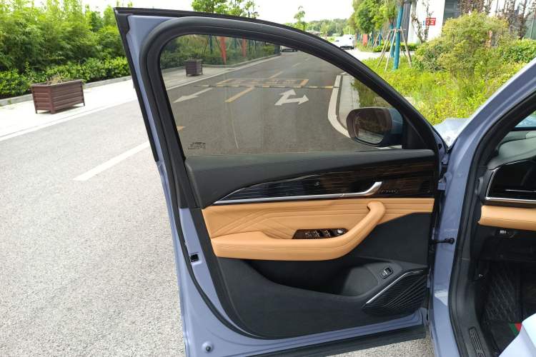 Used Geely Auto Monjaro L Extended Range Electric Version 2022 1.5T DHT Range-Extending Electric Flagship Edition Left Front Door Interior