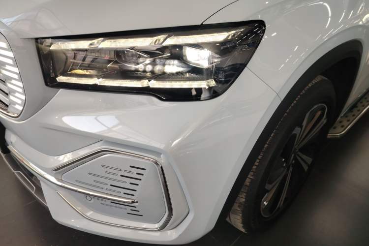 Used Geely Auto Monjaro L Extended Range Electric Version 2022 1.5T DHT Range-Extending Electric Supreme Edition Left Front Headlight