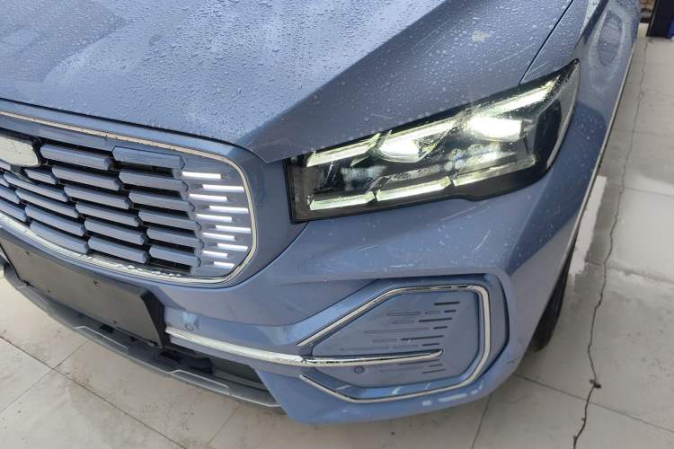 Used Geely Auto Monjaro L Extended Range Electric Version 2022 1.5T DHT Range-Extending Electric Supreme Edition Left Front Headlight