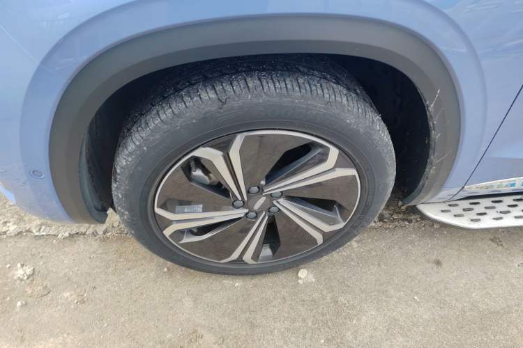 Used Geely Auto Monjaro L Extended Range Electric Version 2022 1.5T DHT Range-Extending Electric Flagship Edition Left Front Wheel Hub