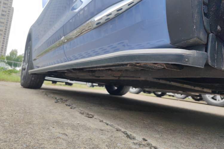 Used Geely Auto Monjaro L Extended Range Electric Version 2022 1.5T DHT Range-Extending Electric Flagship Edition Left Side Sill
