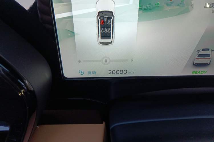 Used Geely Auto Monjaro L Extended Range Electric Version 2022 1.5T DHT Range-Extending Electric Supreme Edition Odometer Close Up