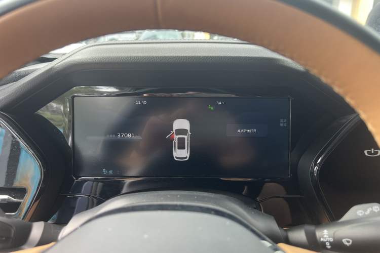 Used Geely Auto Monjaro L Extended Range Electric Version 2022 1.5T DHT Range-Extending Electric Flagship Edition Odometer Close Up