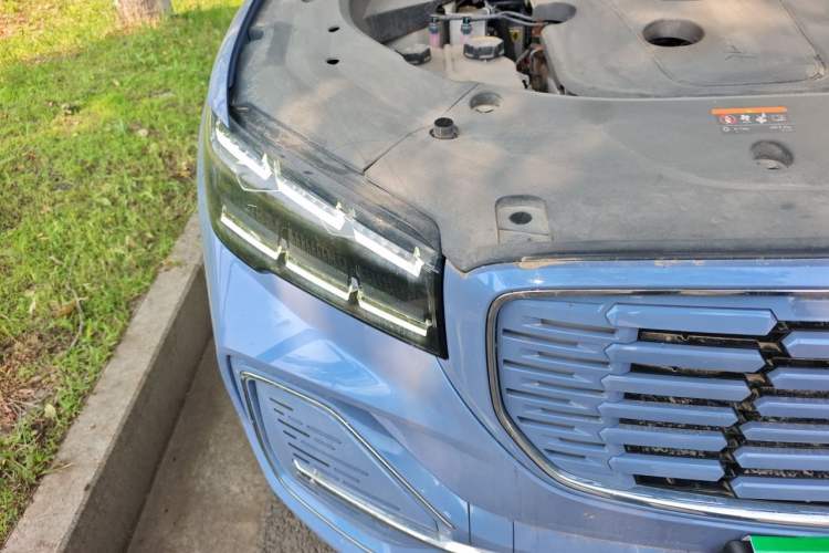 Used Geely Auto Monjaro L Extended Range Electric Version 2022 1.5T DHT Range-Extending Electric Flagship Edition Right Front Headlight