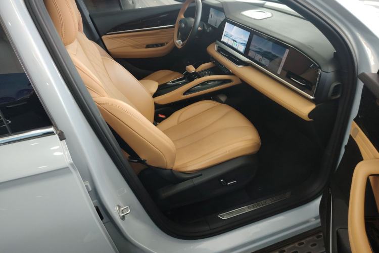 Used Geely Auto Monjaro L Extended Range Electric Version 2022 1.5T DHT Range-Extending Electric Supreme Edition Right Front Seat