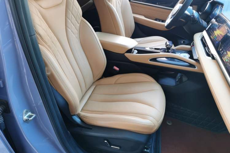 Used Geely Auto Monjaro L Extended Range Electric Version 2022 1.5T DHT Range-Extending Electric Supreme Edition Right Front Seat