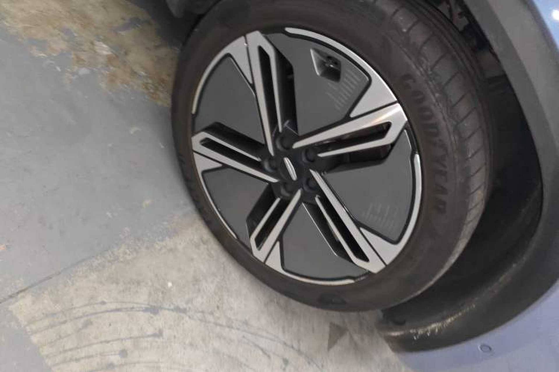 Used Geely Auto Monjaro L Extended Range Electric Version 2022 1.5T DHT Range-Extending Electric Flagship Edition Right Front Wheel Hub