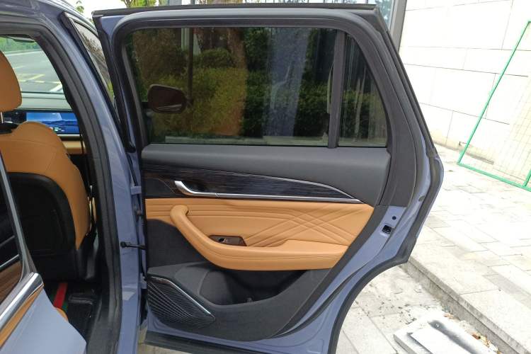 Used Geely Auto Monjaro L Extended Range Electric Version 2022 1.5T DHT Range-Extending Electric Flagship Edition Right Rear Door Interior