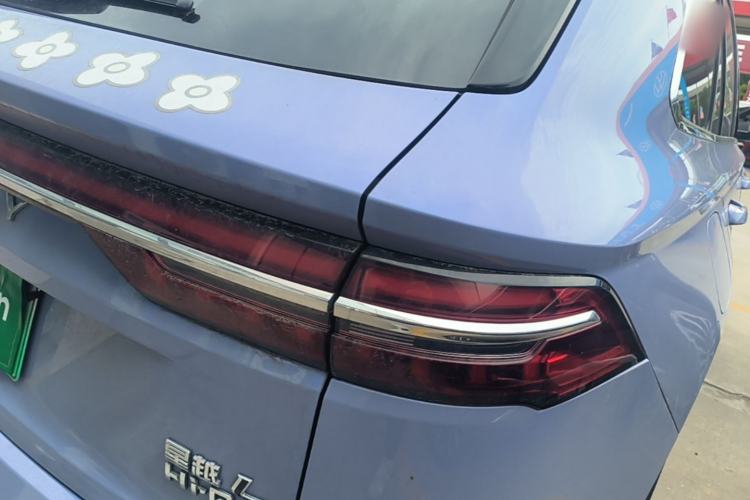 Used Geely Auto Monjaro L Extended Range Electric Version 2022 1.5T DHT Range-Extending Electric Flagship Edition Right Rear Taillight