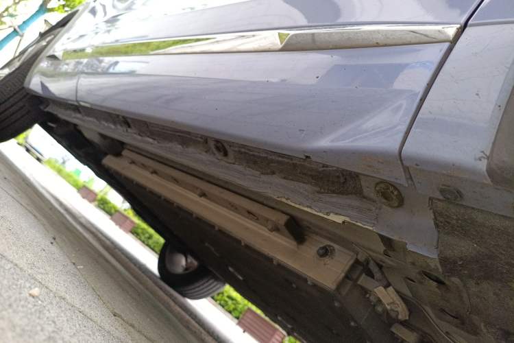 Used Geely Auto Monjaro L Extended Range Electric Version 2022 1.5T DHT Range-Extending Electric Flagship Edition Right Side Sill