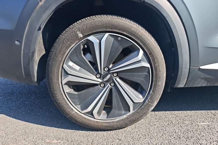 Used Geely Auto Monjaro L Extended Range Electric Version 2022 1.5T DHT Range-Extending Electric Flagship Edition Exterior 7