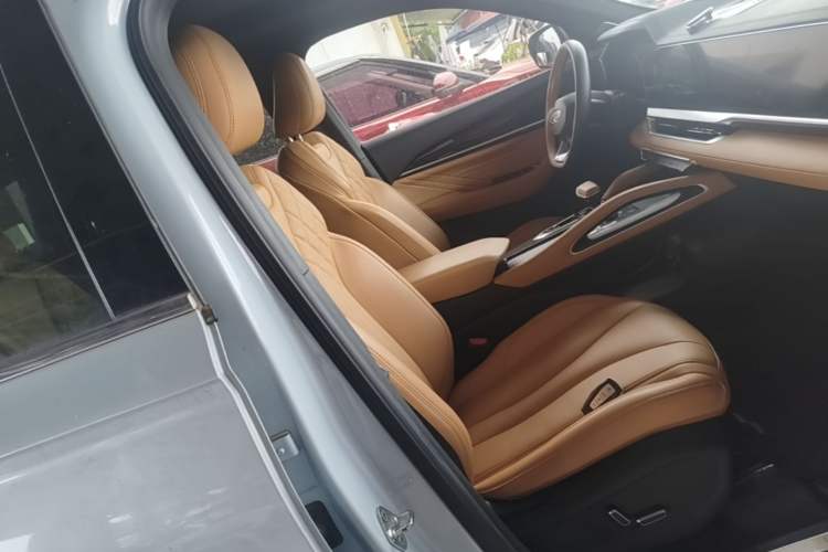 Used Geely Auto Monjaro L Extended Range Electric Version 2022 1.5T DHT Range-Extending Electric Supreme Edition Right Front Seat