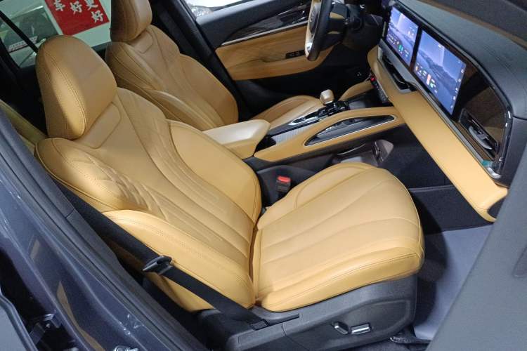 Used Geely Auto Monjaro L Extended Range Electric Version 2022 1.5T DHT Range-Extending Electric Flagship Edition Right Front Seat