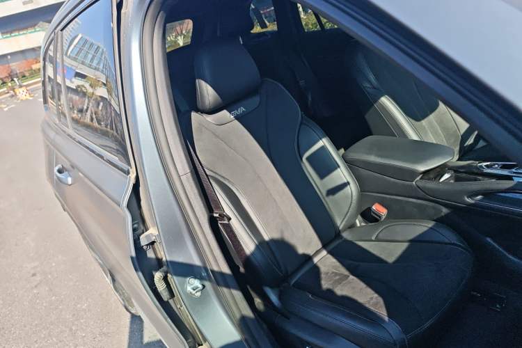 Used Geely Auto Monjaro L Extended Range Electric Version 2022 1.5T DHT Range-Extending Electric Flagship Edition Right Front Seat
