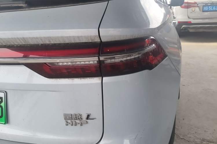 Used Geely Auto Monjaro L Extended Range Electric Version 2022 1.5T DHT Range-Extending Electric Supreme Edition Right Rear Taillight