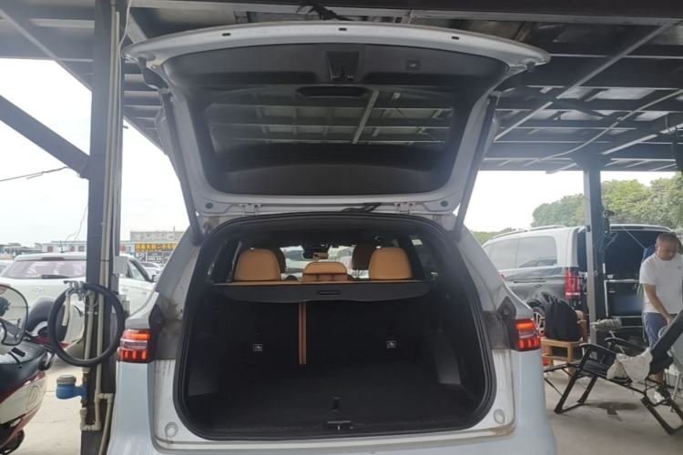 Used Geely Auto Monjaro L Extended Range Electric Version 2022 1.5T DHT Range-Extending Electric Supreme Edition Trunk