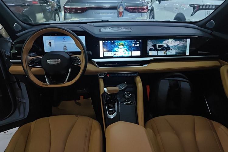 Used Geely Auto Monjaro L Extended Range Electric Version 2022 1.5T DHT Range-Extending Electric Flagship Edition Center Console