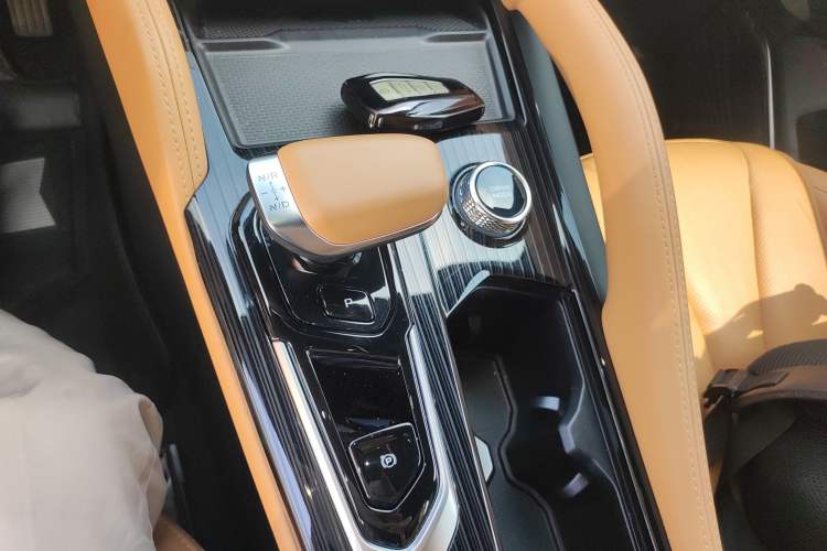 Used Geely Auto Monjaro L Extended Range Electric Version 2022 1.5T DHT Range-Extending Electric Flagship Edition Gear Lever