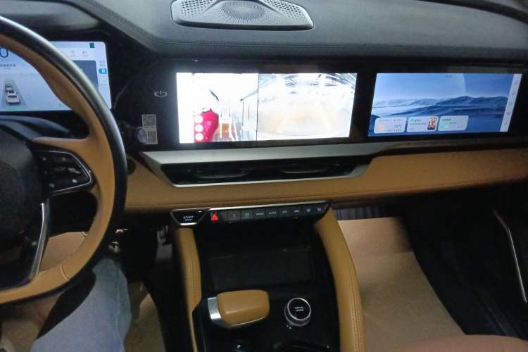 Used Geely Auto Monjaro L Extended Range Electric Version 2022 1.5T DHT Range-Extending Electric Flagship Edition Audio And AC Panel