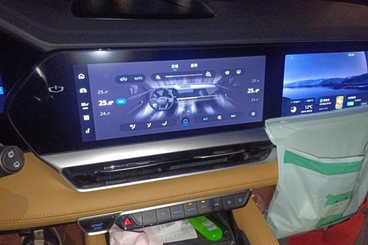 Used Geely Auto Monjaro L Extended Range Electric Version 2022 1.5T DHT Range-Extending Electric Supreme Edition Audio And AC Panel