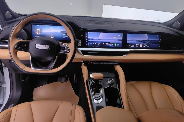 Used Geely Auto Monjaro L Extended Range Electric Version 2022 1.5T DHT Range-Extending Electric Flagship Edition Center Console