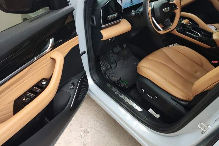 Used Geely Auto Monjaro L Extended Range Electric Version 2022 1.5T DHT Range-Extending Electric Supreme Edition Driver Seat