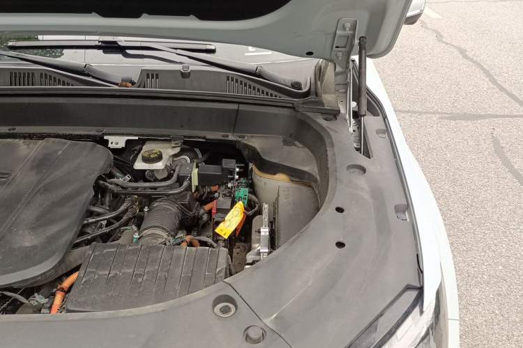 Used Geely Auto Monjaro L Extended Range Electric Version 2022 1.5T DHT Range-Extending Electric Flagship Edition Engine Bay Left