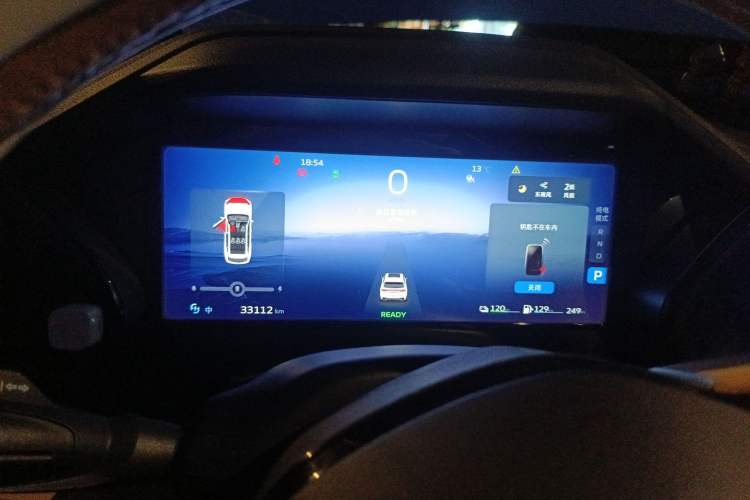 Used Geely Auto Monjaro L Extended Range Electric Version 2022 1.5T DHT Range-Extending Electric Supreme Edition Instrument Cluster
