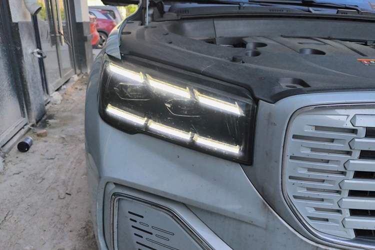 Used Geely Auto Monjaro L Extended Range Electric Version 2022 1.5T DHT Range-Extending Electric Supreme Edition Right Front Headlight