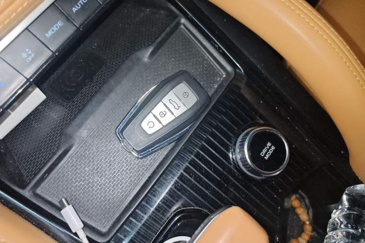 Used Geely Auto Monjaro L Extended Range Electric Version 2022 1.5T DHT Range-Extending Electric Supreme Edition Vehicle Key