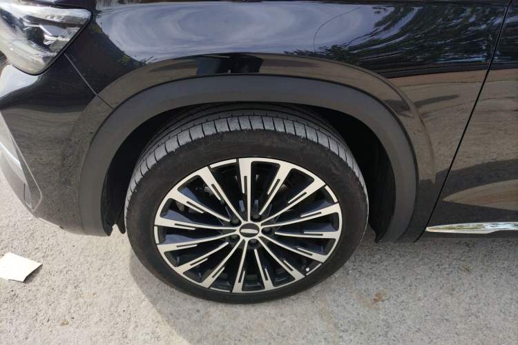 Used Geely Auto Monjaro L Intelligent Engine 2024 1.5T Tiangong Edition Left Front Wheel Hub