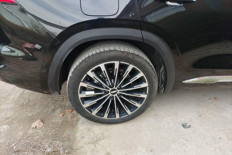 Used Geely Auto Monjaro L Intelligent Engine 2024 1.5T Tiangong Edition Right Rear Wheel Hub
