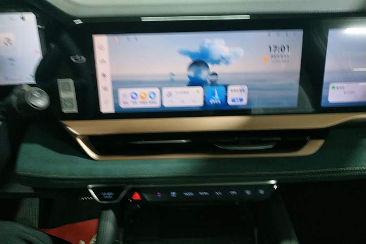 Used Geely Auto Monjaro L Intelligent Engine 2024 1.5T Tiangong Edition Audio And AC Panel