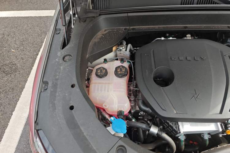 Used Geely Auto Monjaro L Intelligent Engine 2024 1.5T Galaxy Edition Engine Bay Right