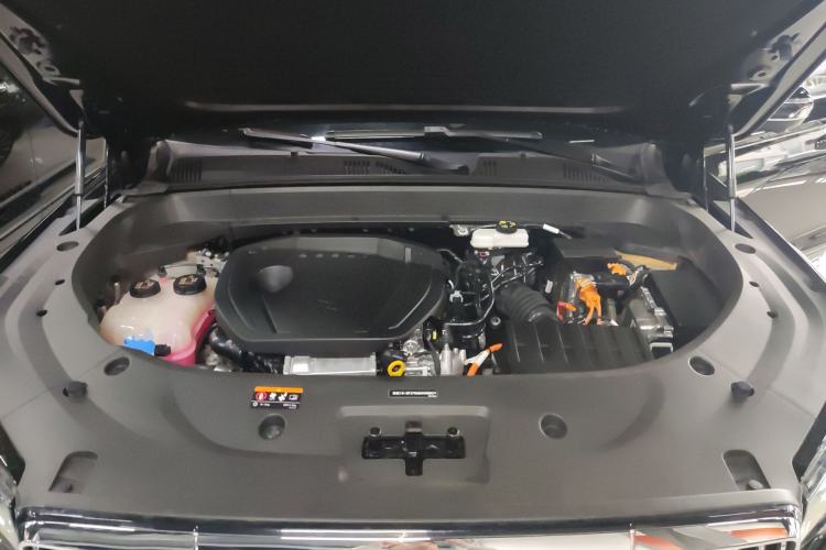 Used Geely Auto Monjaro L Intelligent Engine 2024 1.5T Tiangong Edition Engine Bay
