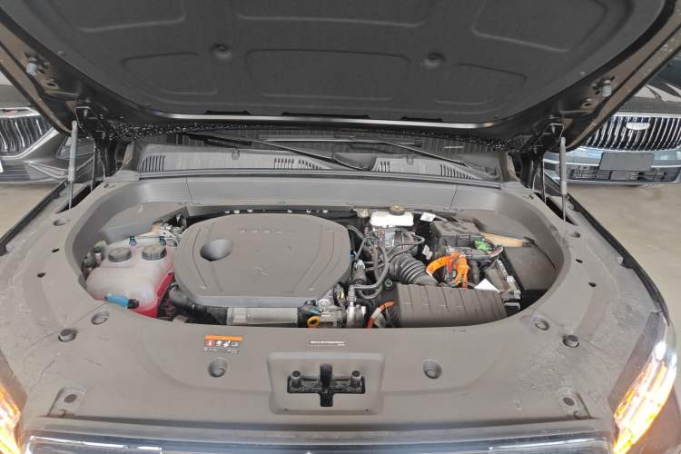 Used Geely Auto Monjaro L Intelligent Engine 2024 1.5T Tiangong Edition Engine Bay