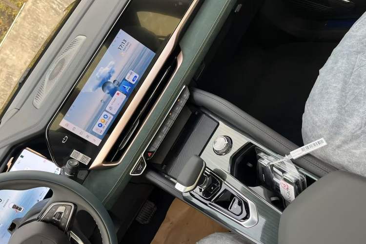 Used Geely Auto Monjaro L Intelligent Engine 2024 1.5T Tiangong Edition Interior 1