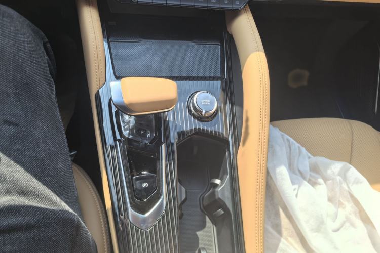 Used Geely Auto Monjaro L Intelligent Engine 2024 1.5T Tiangong Edition Interior 11